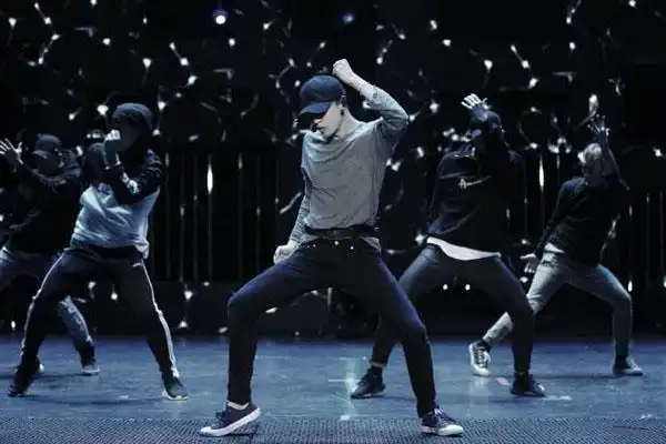 张艺兴在中国舞蹈水平怎么样 现场才是最震撼的