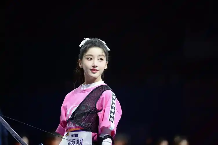 姜贞羽新剧我将喜欢告诉了风官宣酷燃少女踏冰而行