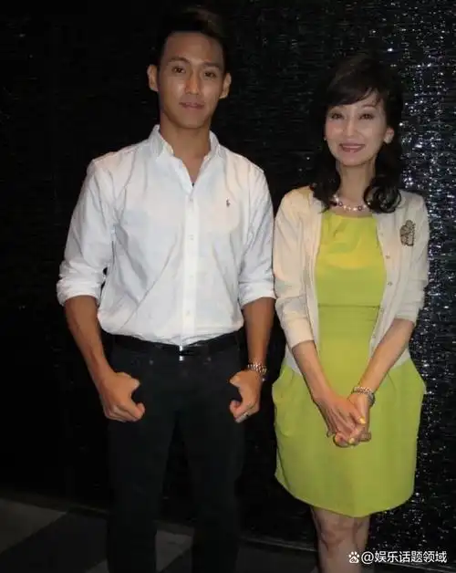 赵雅芝与黄锦燊结婚39年恩爱如初,羡煞旁人