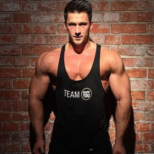 学生党在家如何锻炼,能够有效刺激胸大肌,练出饱满胸肌