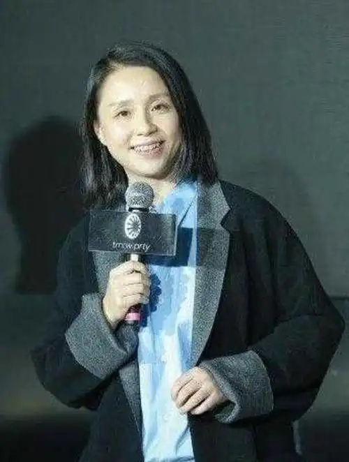 李维嘉的妻子很丑,但他却爱妻如命