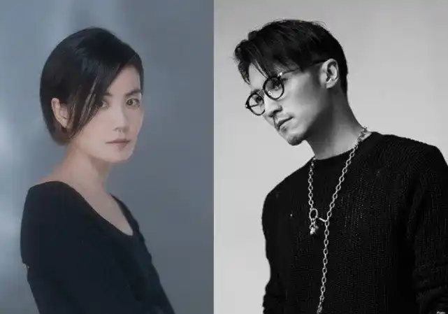 又隔空秀恩爱谢霆锋晒帅照与王菲新照是情侣风格