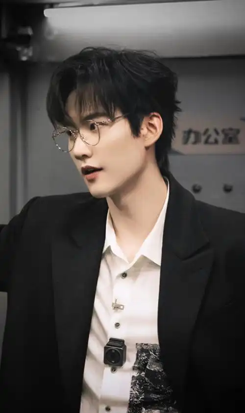 周柯宇 / 柯五苦金丝眼镜给我焊死苦苦#周柯宇开始推理吧#×#开始推理