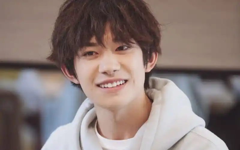 【易烊千玺】千玺卡点笑容 露出大白牙 啊甜死我了!