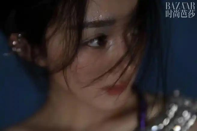 赵丽颖时尚芭莎闭年刊封面大片#赵丽颖雪祭司神女妆