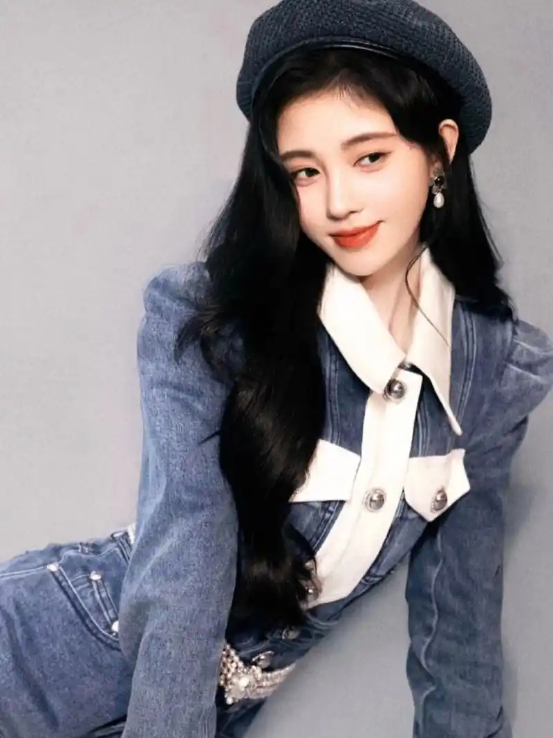 蓝色系 #神仙颜值鞠婧祎