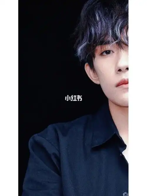 还有这酷酷的表情#易烊千玺  #易烊千玺未来无界  #全世界最好的易烊