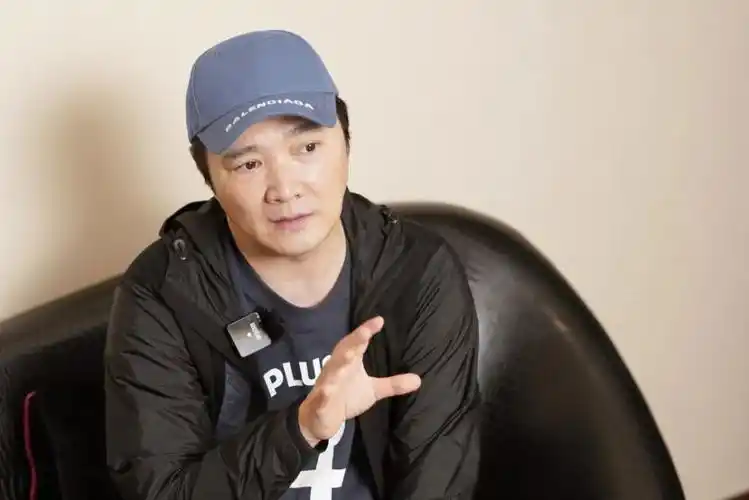 导演汪俊:拍《方舱》比拍古装剧都难_腾讯新闻