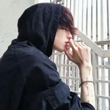 男生真人qq头像伤感 男生头像图片大全 -【爱个性】