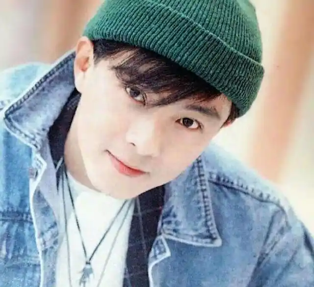 张卫健:我到底要秀多少次恩爱,你们才知道我和我老婆感情特别好