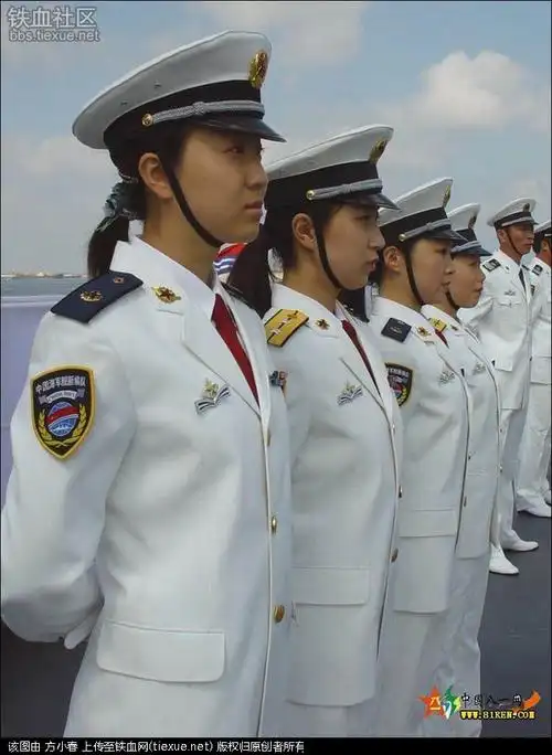 中国海军漂亮女兵(不看后悔)