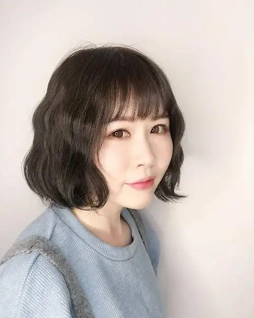 波波头这样烫,流行又减龄