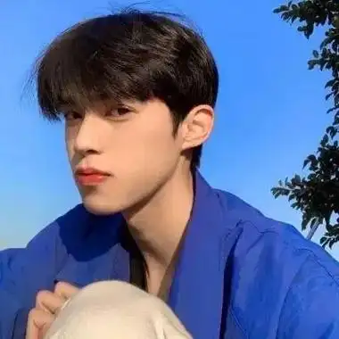 看起来很干净很拽的男生气质头像