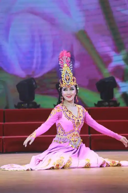 和田歌舞团演出之三