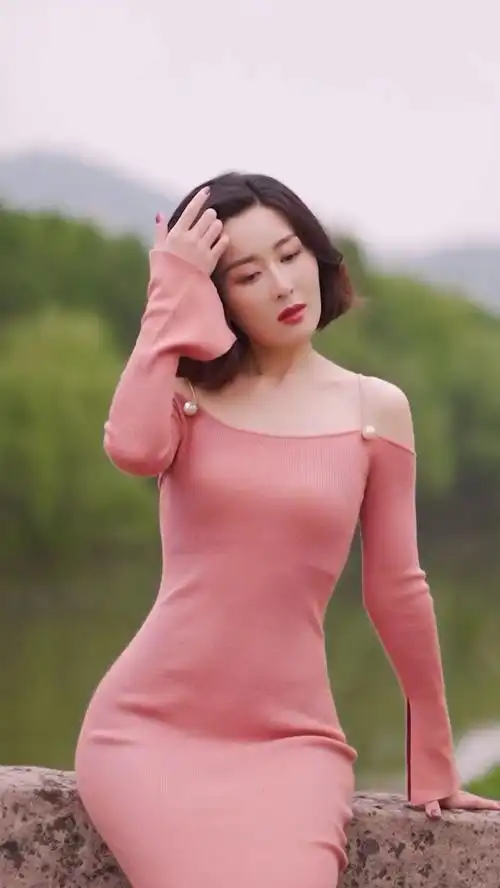 性感的女人,女人味儿十足!