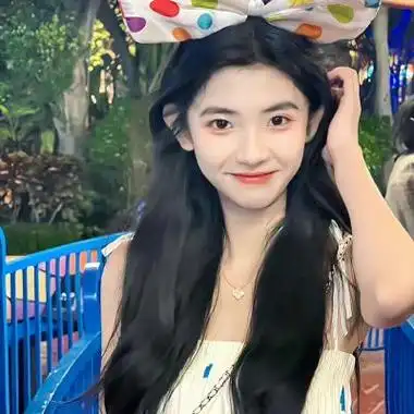 韩系阳光的精致女生头像