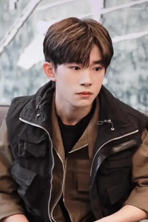 四字 易烊千玺 yyqx 四字弟弟