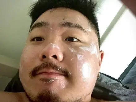 偶然间看到青3选手熊猫堂成员的一张自拍,或许这就是不定义选秀吧.