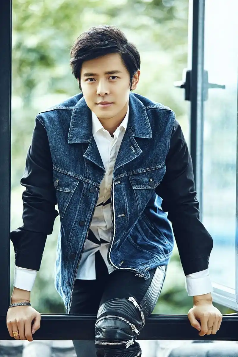 付辛博今天就之前的"aa制"的话题做出了回应,更重磅的是,宣布了自己从