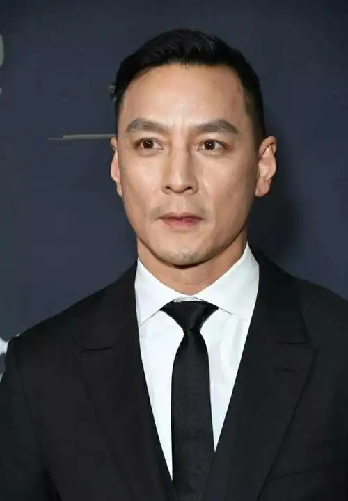 吴彦祖自曝今年险丧命,患病一周暴瘦16斤,晒前后对比照太吓人