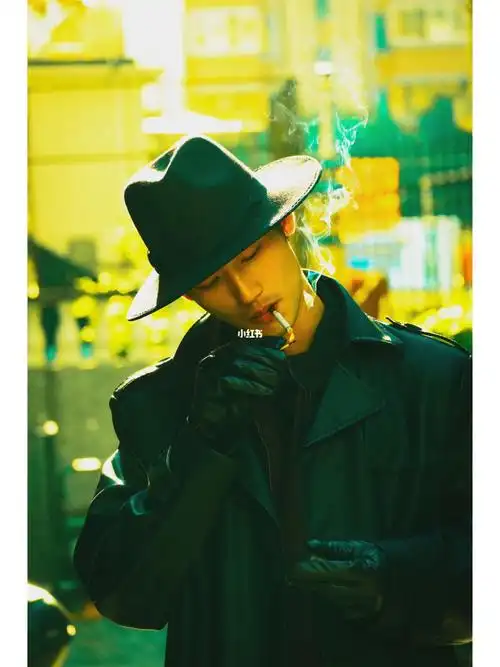 新村时间:下午4点-傍晚6点出境:@cc妆造:仿《不夜城》金城武造型道具