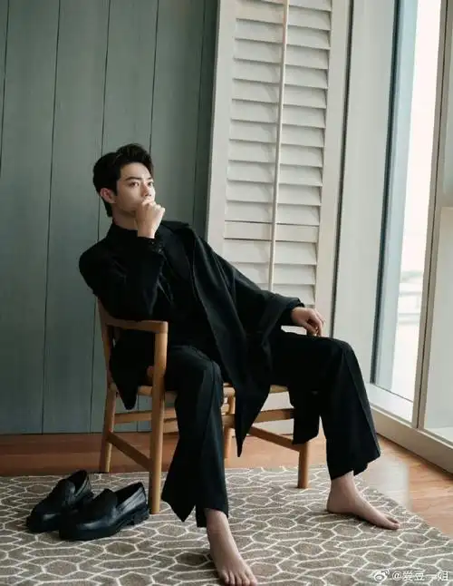 许凯光脚霸总##许凯霸总既视感