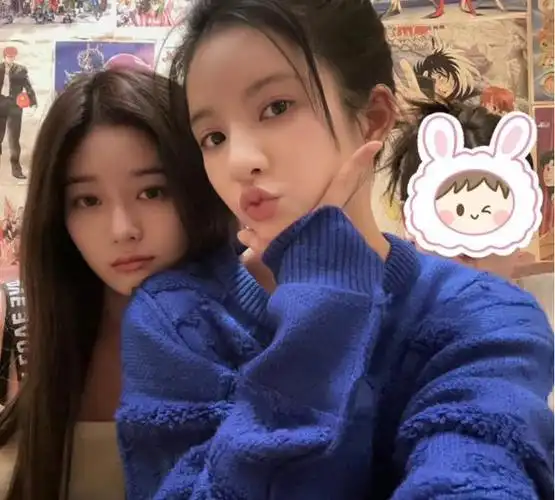 徐艺洋晒照为刘些宁庆生,两位大美女在一起,太养眼了