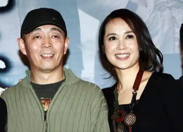 56岁"晚节不保",蒋雯丽如何将自己"作"成了一个"笑话"?