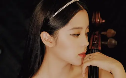 欧阳娜娜性感典雅写真桌面壁纸