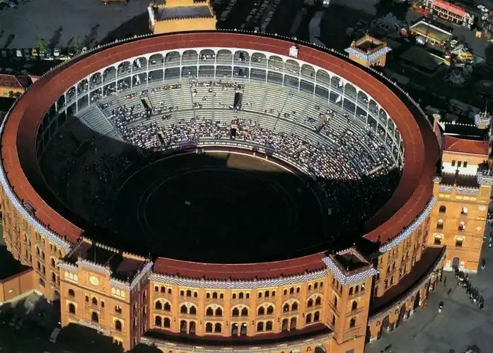 西班牙容量最大的斗牛场 - 拉斯文塔斯斗牛场
