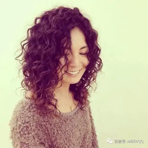 最流行的泡面卷发型长短烫了都好看