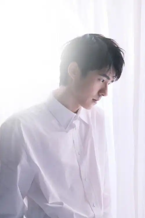 白衬衫的刘昊然yyds
