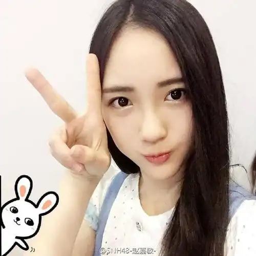 王源和赵嘉敏一起打游戏,还给赵嘉敏订美粉玫瑰,在谈恋爱吗?