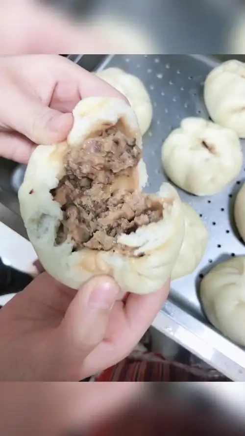 香菇大肉馅包子的做法