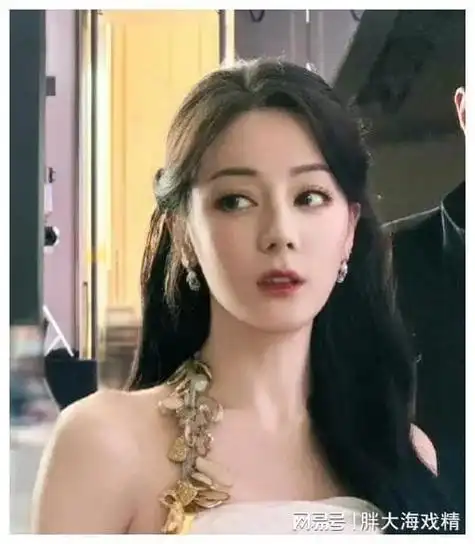 迪丽热巴从新疆走出的明珠