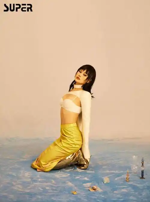 袁娅维写真大秀事业线彰显野性美!曼妙身材性感妖艳_袁绍维_照片_造型