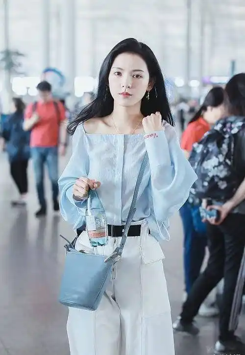 张予曦古装初秀引热议,这大概就是网红和演员脸的差别吧!