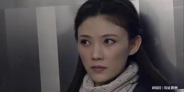 和杜淳,殷桃,沈腾是同学,和黄渤合作过,曾风光无限却薄命早逝|军训|女