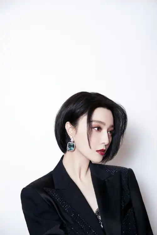 范冰冰短发西装酷美写真图片89
