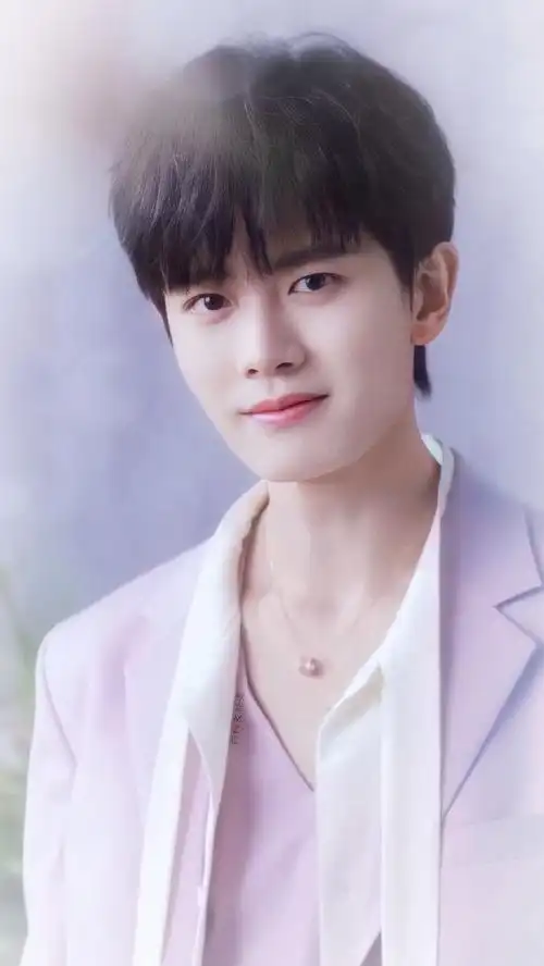 晚安图 20230802截修 x 卡大头版壁纸 6p睡前抖一抖晚安,好眠@任嘉伦