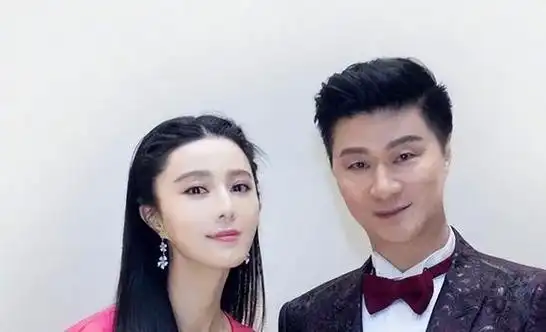 范冰冰72岁父亲参加网红婚礼,行为引发争议|黄奕|洪金宝|范丞丞|娱乐