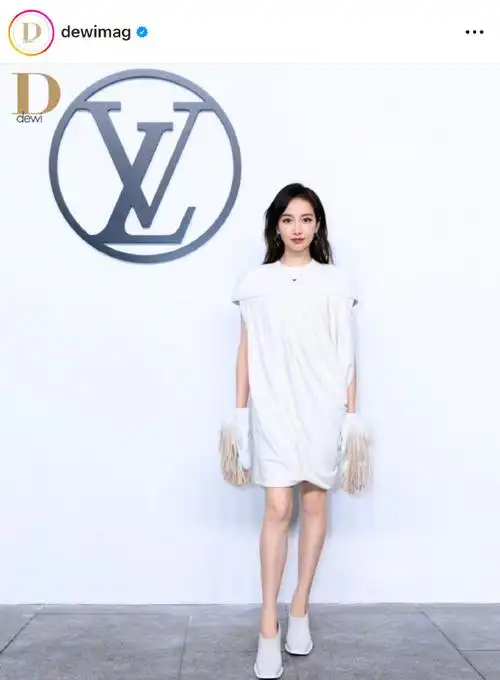 代言人#@宋茜victoria song海内外媒体秀场前排报道第二波:韩国fronta