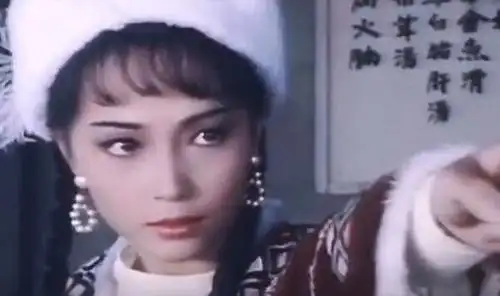 "石榴姐"苑琼丹年轻时到底有多美?那是属于英叔的绝代