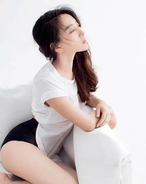 在李小璐事件发生之后,马苏受到了沉重的打击.