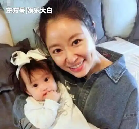 既节省停车位又缓解停车林心如生下龙凤胎林心如二胎双胞胎照片