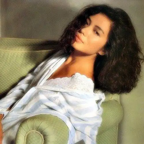 港风美人盘点钟楚红穿搭笔记本