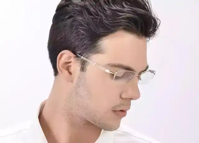 根据脸型选眼镜达到事半功倍的效果