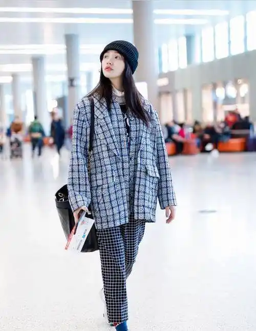 原创林允不愧是时髦精日常私服穿搭好减龄处处尽显少女感