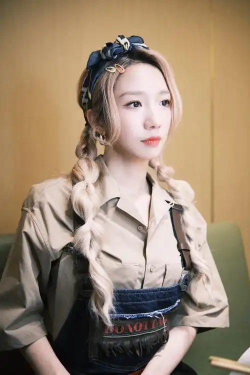 和孟美岐一起走过##岐遇日常