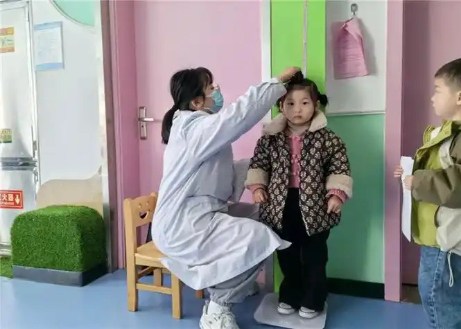 健康体检护幼成长六安市清水河第一小学附属幼儿园体检记